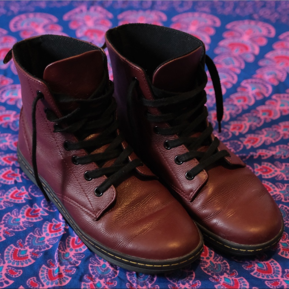 Doc Martens Leyton